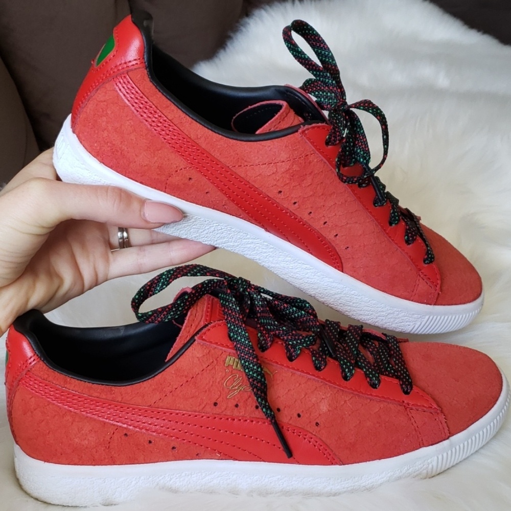 🔥SALE🔥Puma suede shoes.